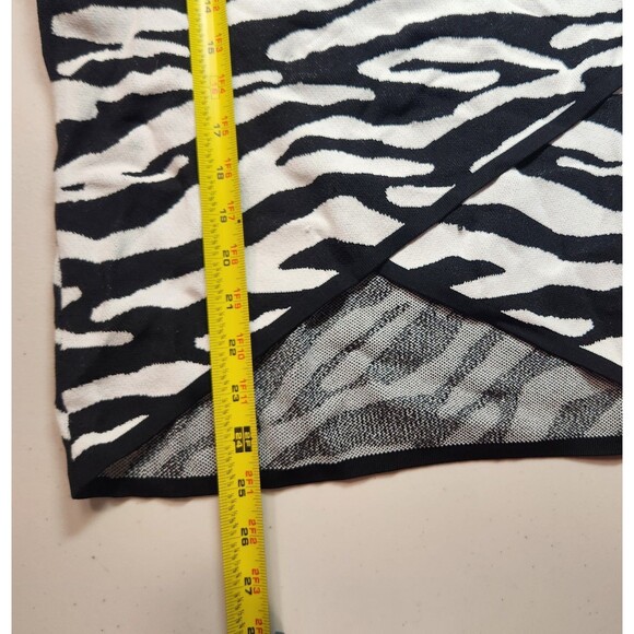 New York & Company Gabrielle Union Faux Wrap Sweater Top Womens Med Zebra Print - Picture 4 of 10